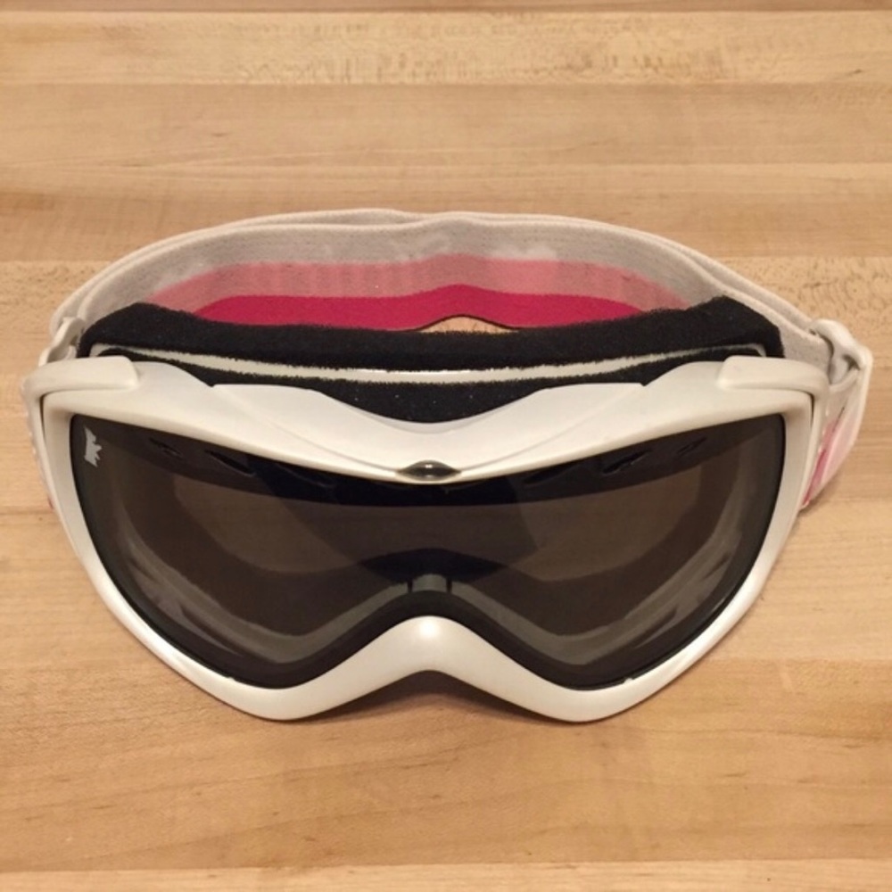 Juicy Couture ski goggles snowboarding